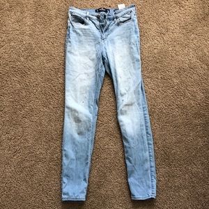 Women’s Light washed hollister Jeans